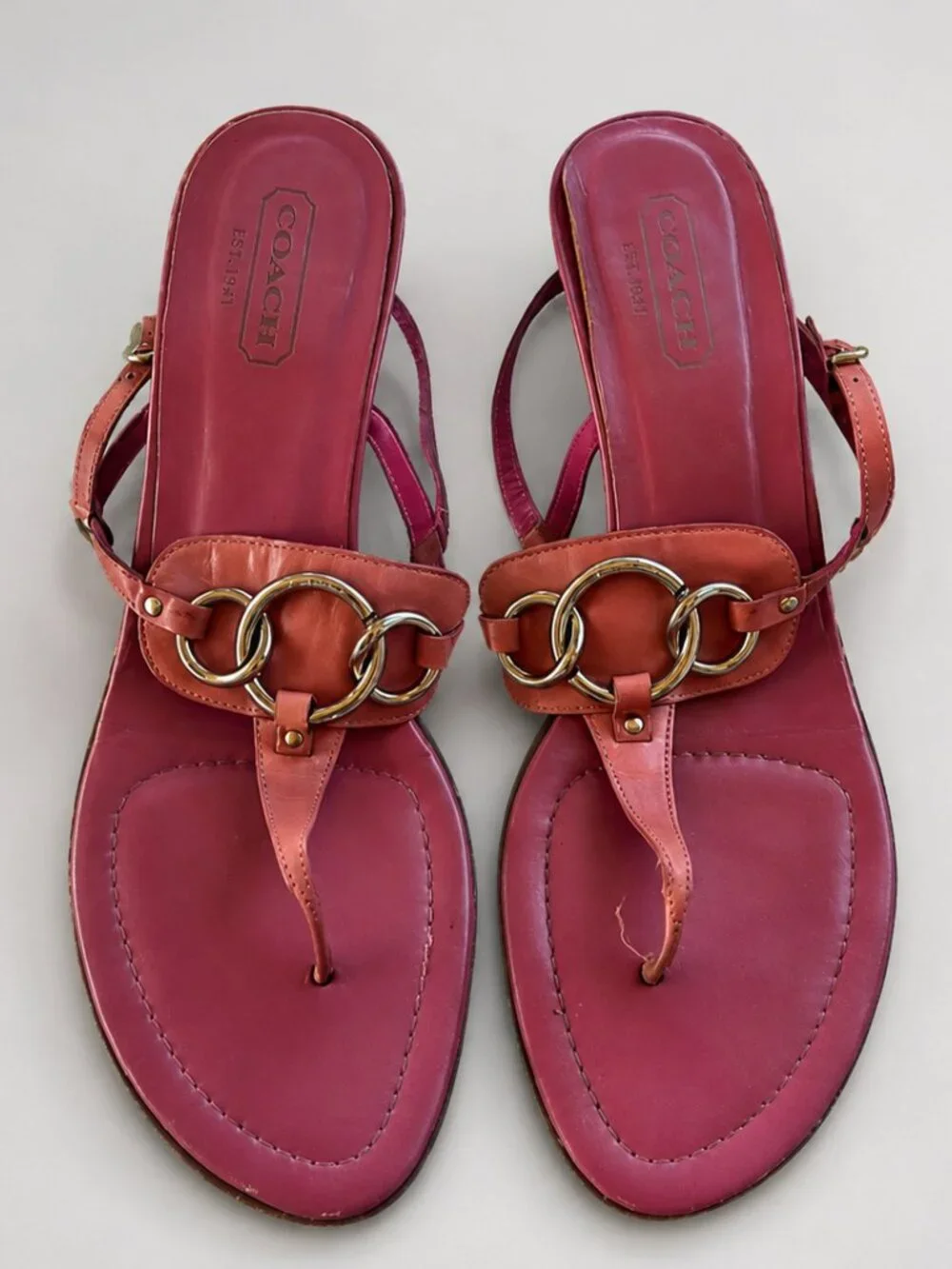 **Coach Pink Leather Ring Hardware Sandals Size 10B**